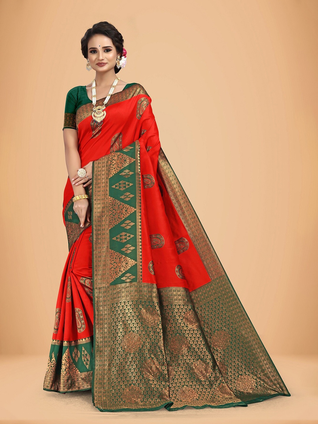 

Rivana Woven Design Zari Saree, Red