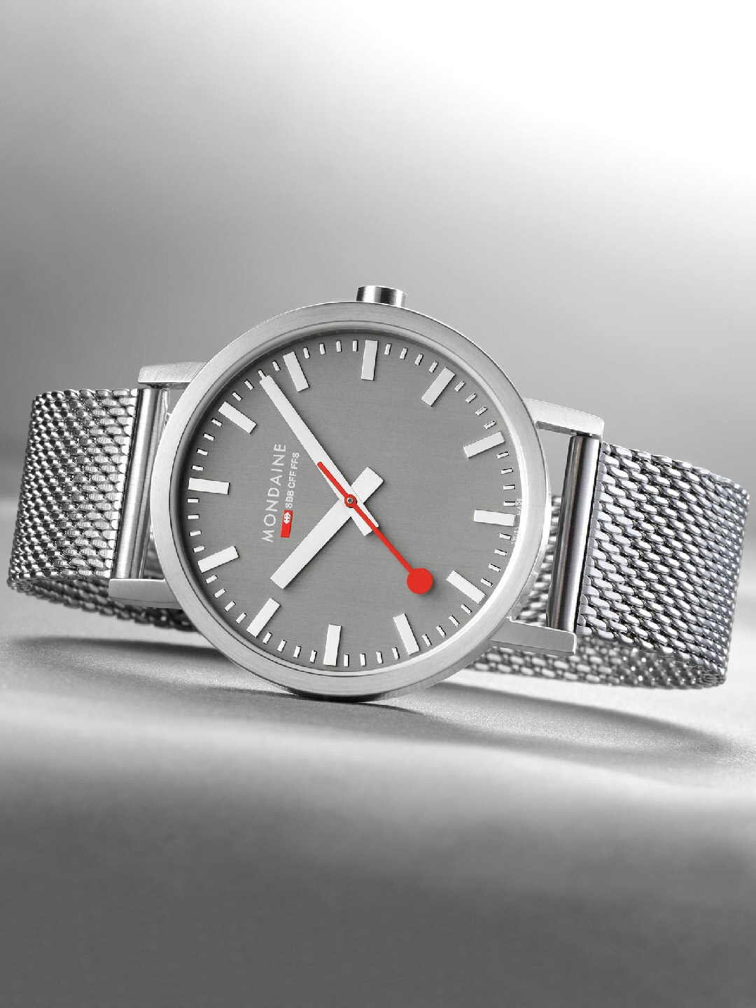 

Mondaine Unisex Bracelet Style Straps Analogue Watch A660.30360.80SBJ, Grey