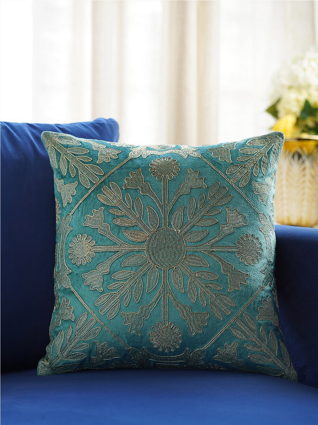

Pure Home and Living Blue & Gold-Toned Ethnic Embroidered Velvet Square Cushion Cover