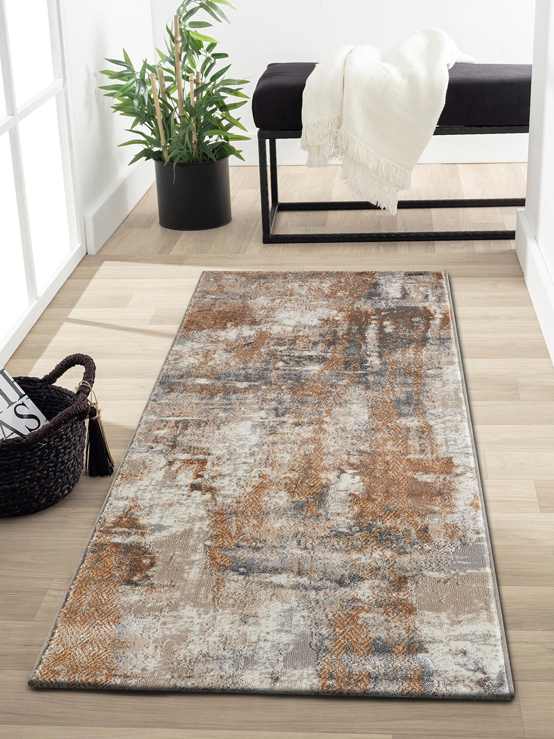 

OBSESSIONS Brown & Cream-Coloured Self-Designed Anti-Static Floor Runner