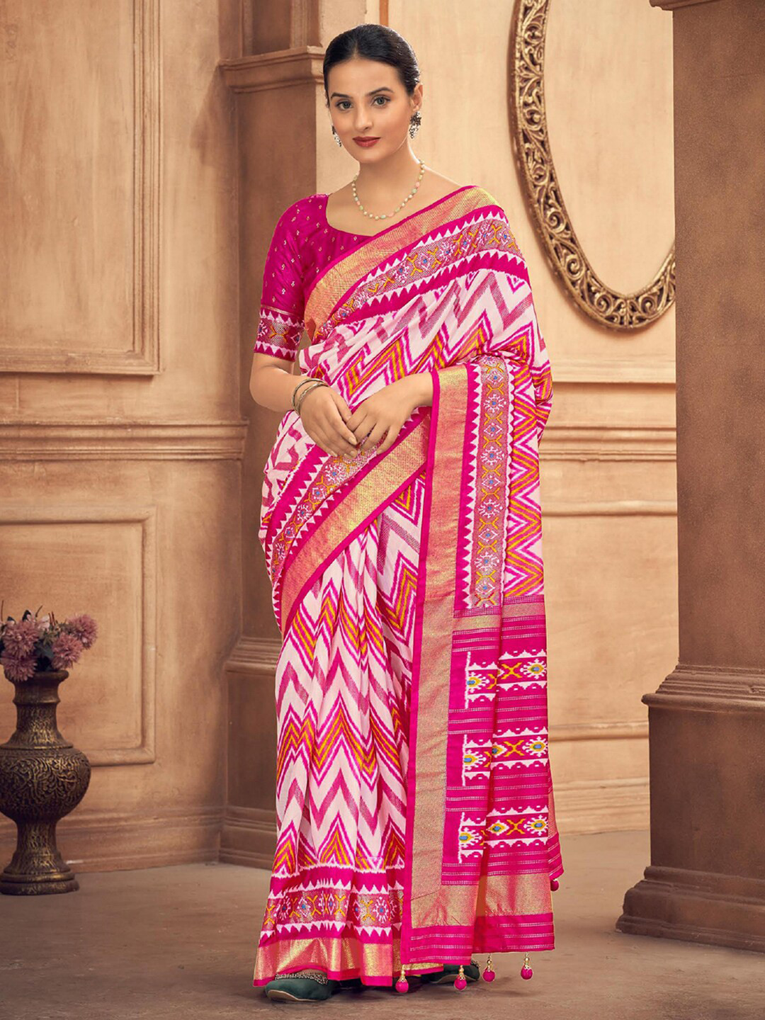 

Mitera Pink Geometric Printed Zari Detailed Saree