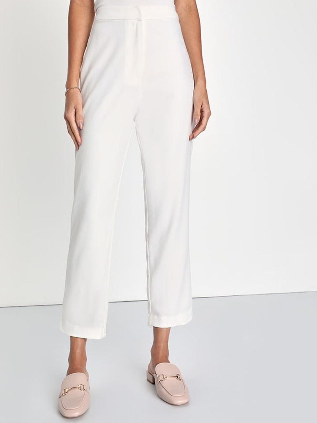 

WESTHOOD Women Relaxed Fit Mid-Rise Trousers, White