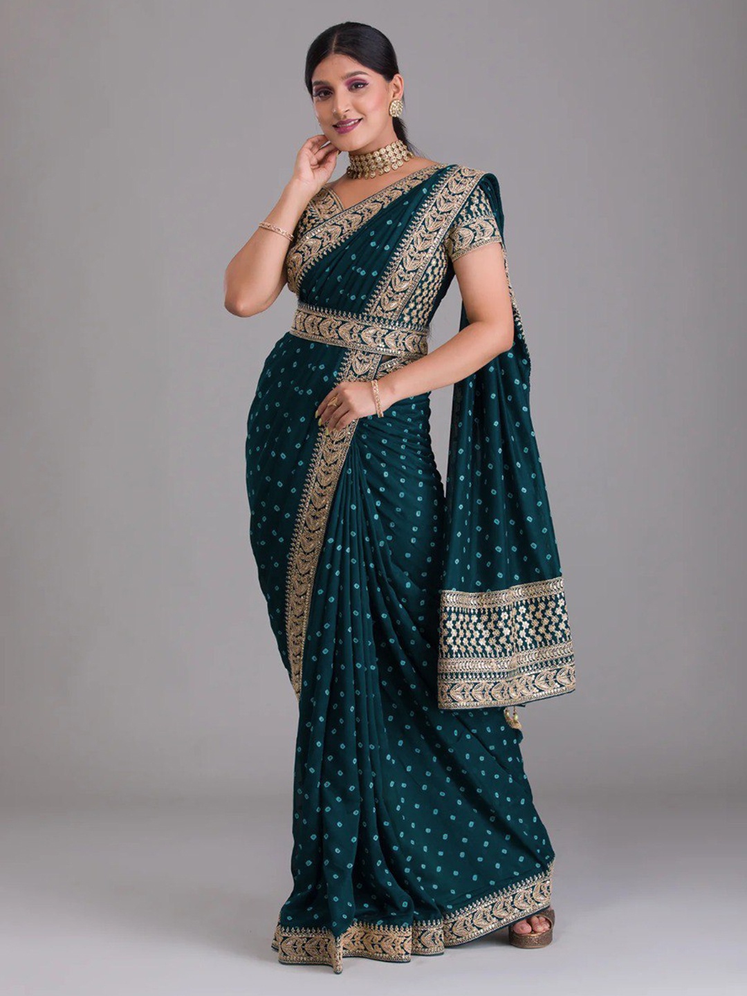 

VEERAX Bandhani Embroidered Belted Saree, Green