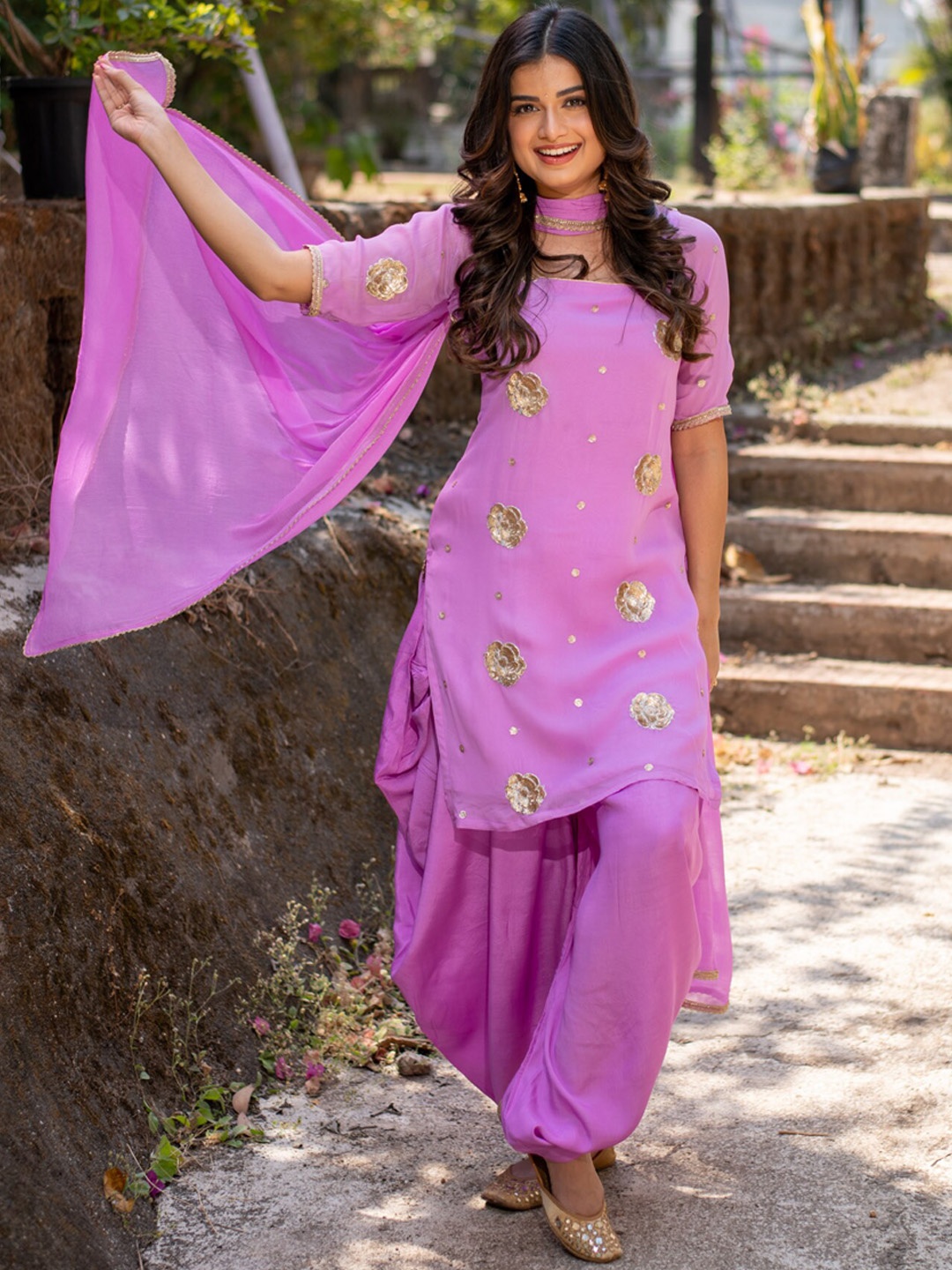 

Label Shaurya Sanadhya Floral Embroidered Sequinned Straight Kurta & Patiala With Dupatta, Lavender