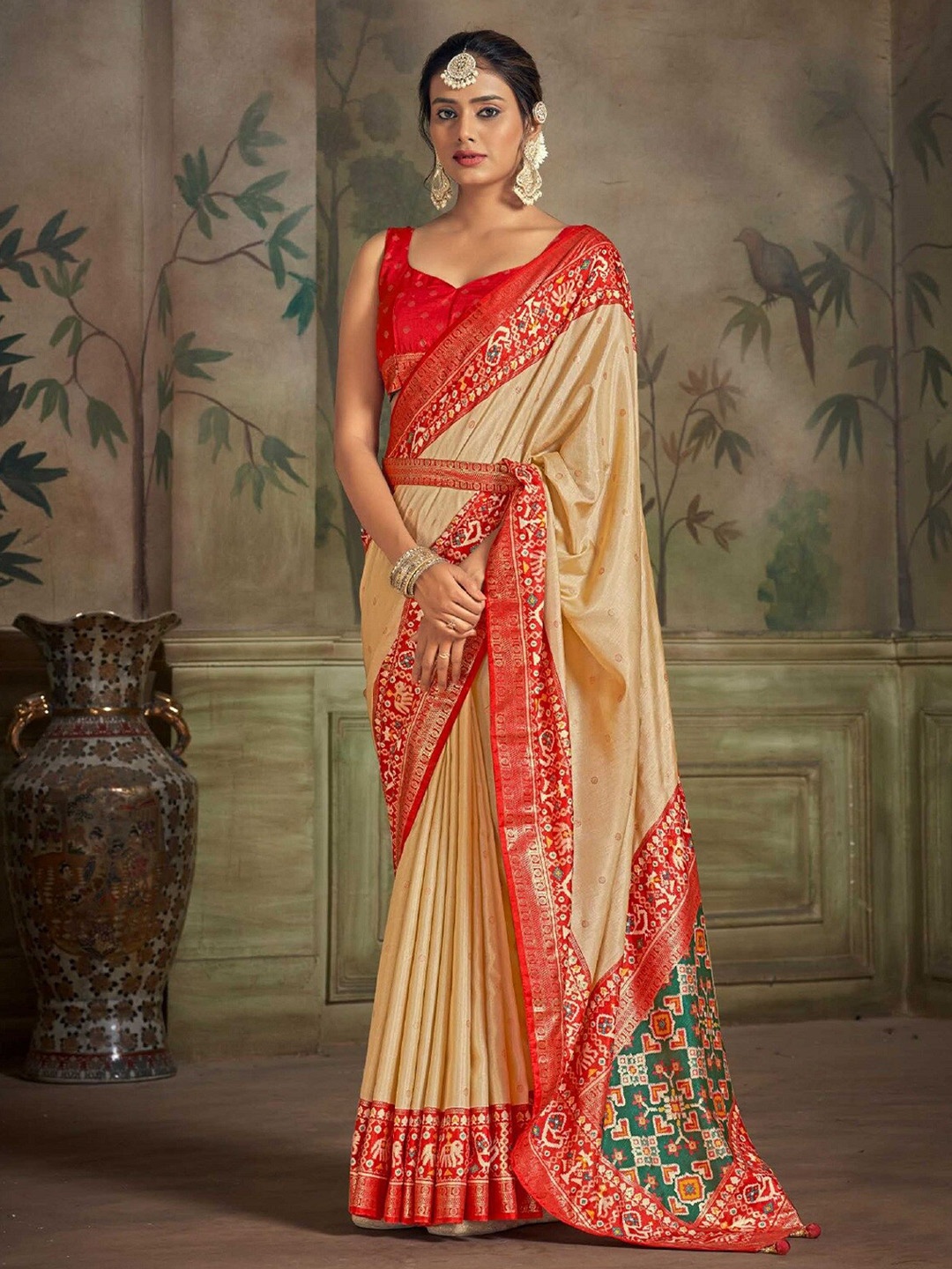 

Mitera Beige Geometric Woven Design Zari Detailed Patola Saree