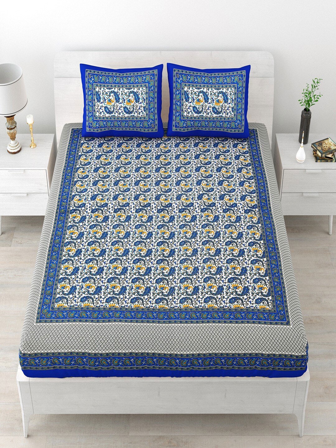 

UNIQCHOICE Blue & White Ethnic Motifs Pure Cotton 120 TC Queen Bedsheet & 2 Pillow Covers