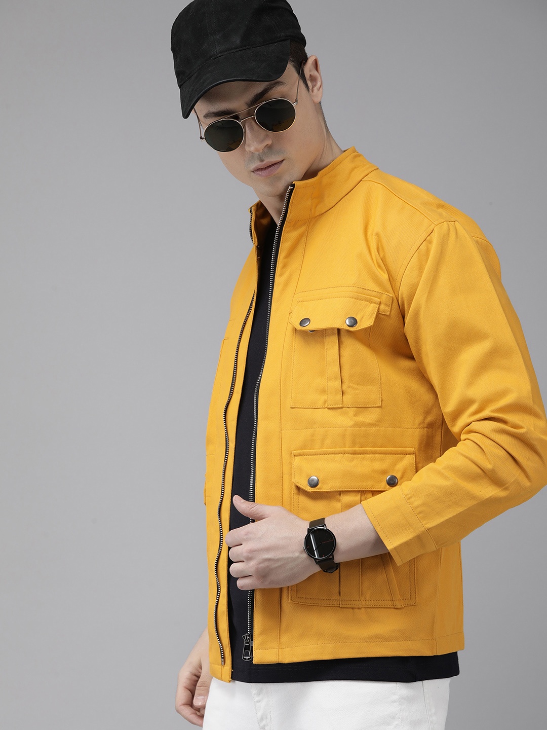 

VOXATI Men Solid Sporty Jacket, Yellow