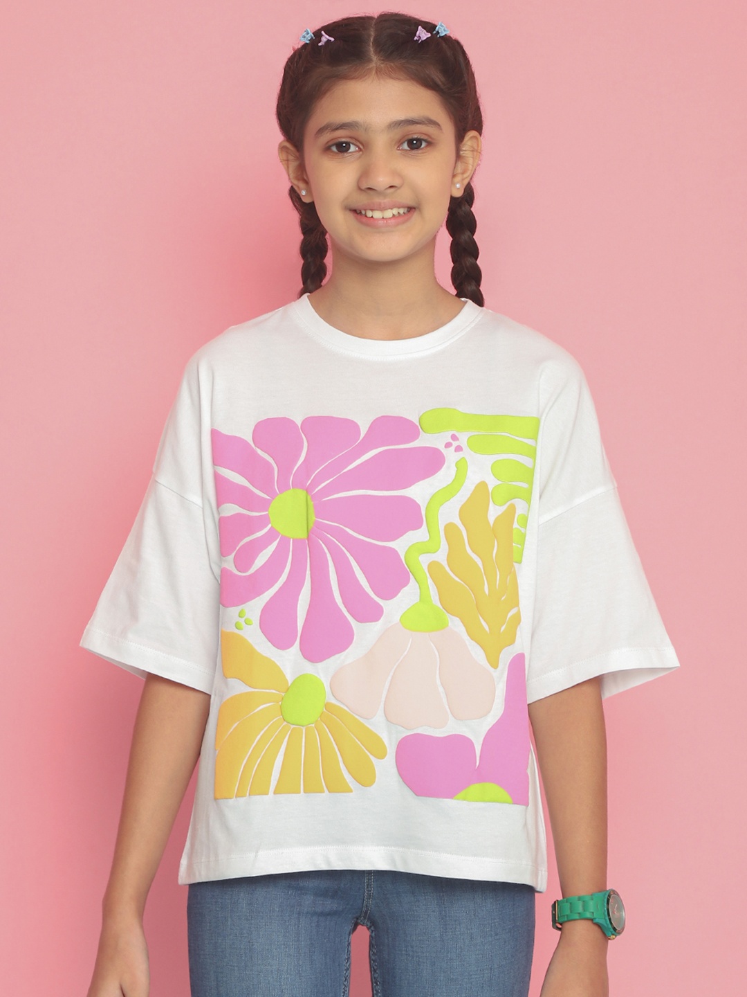 

Natilene Girls Abstract Printed Drop Shoulder Sleeves Pure Cotton Top, White