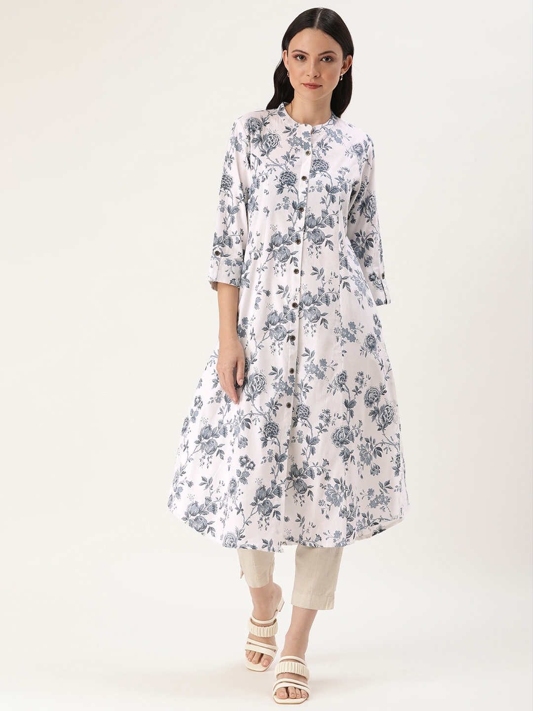 

AMUKTI Women Floral Printed Cotton Kurta, White
