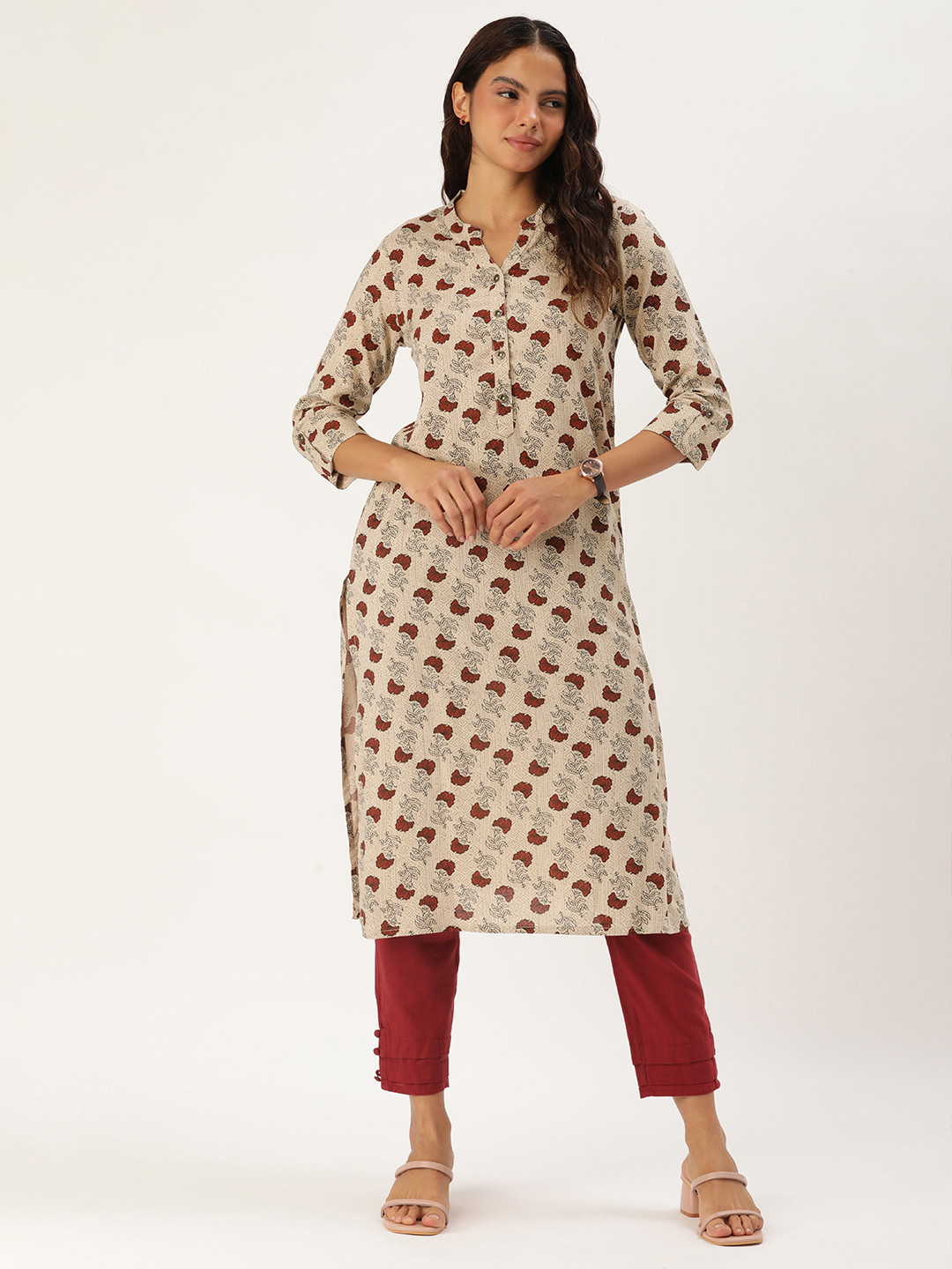 

AMUKTI Women Floral Printed Kurta, Beige