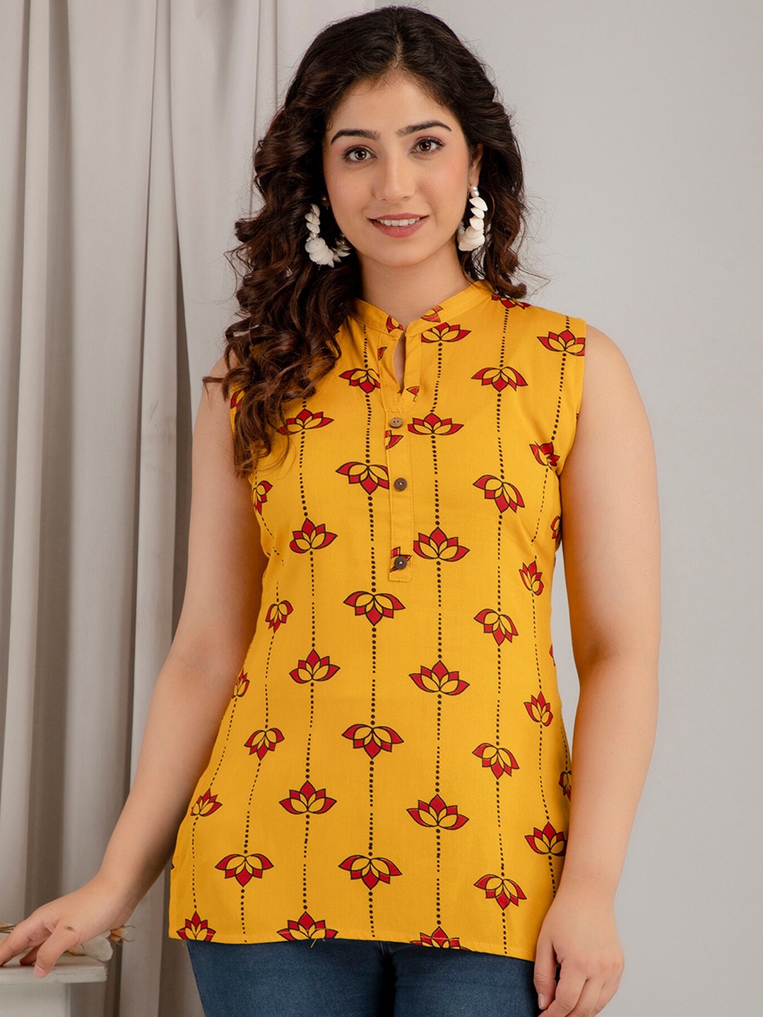 

Mialo fashion Floral Printed Mandarin Collar Sleeveless Regular Kurti, Yellow