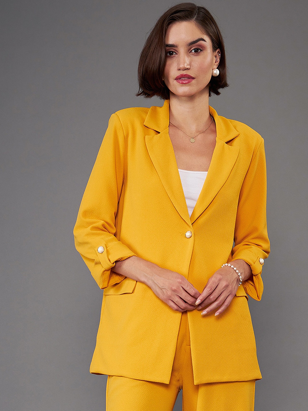 

SASSAFRAS worklyf Self-Design Single-Breasted Blazers, Mustard
