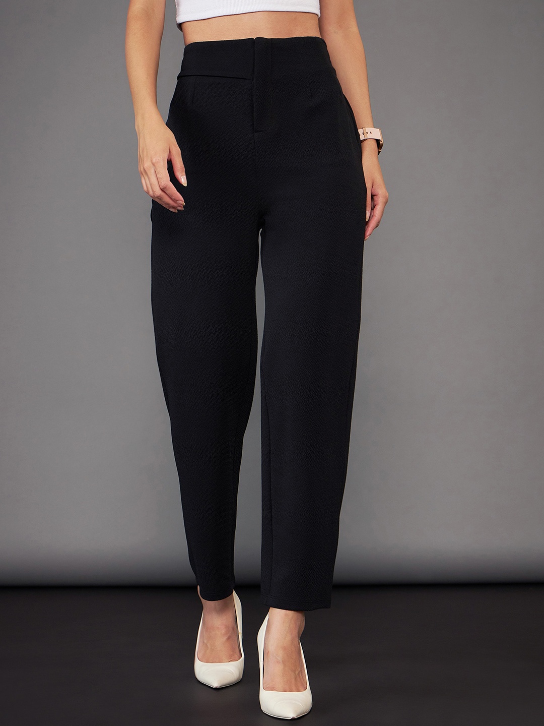 

SASSAFRAS worklyf Women Tapered Fit High-Rise Trousers, Black