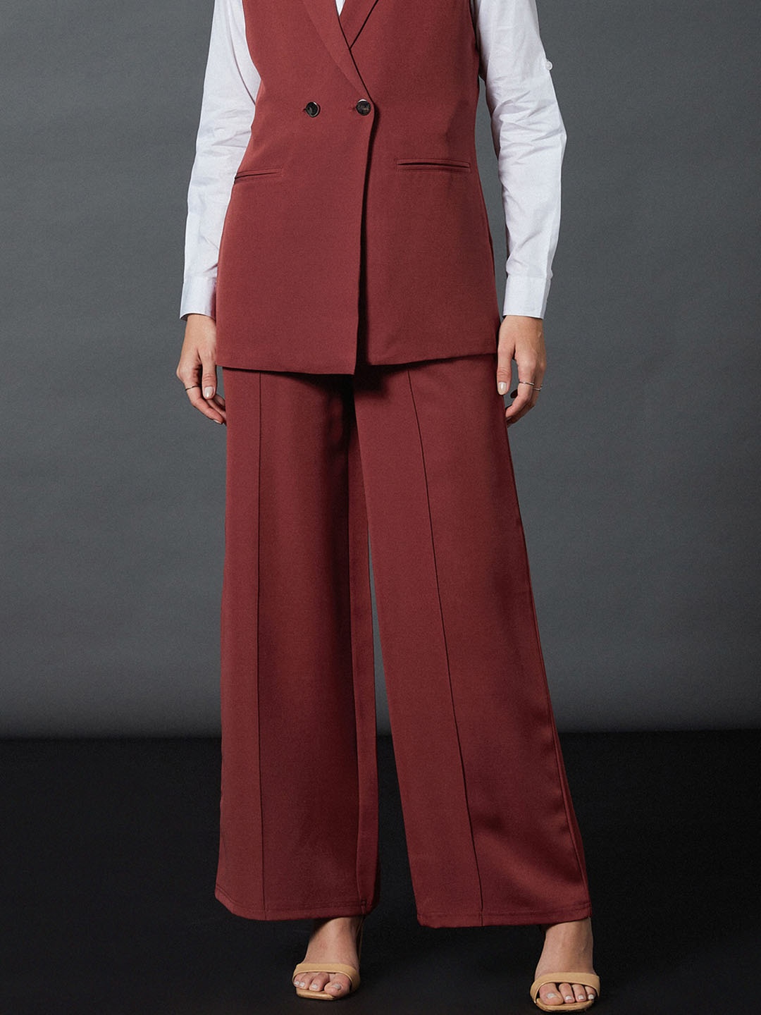 

SASSAFRAS worklyf Loose Fit High-Rise Pleated Parallel Trousers, Rust