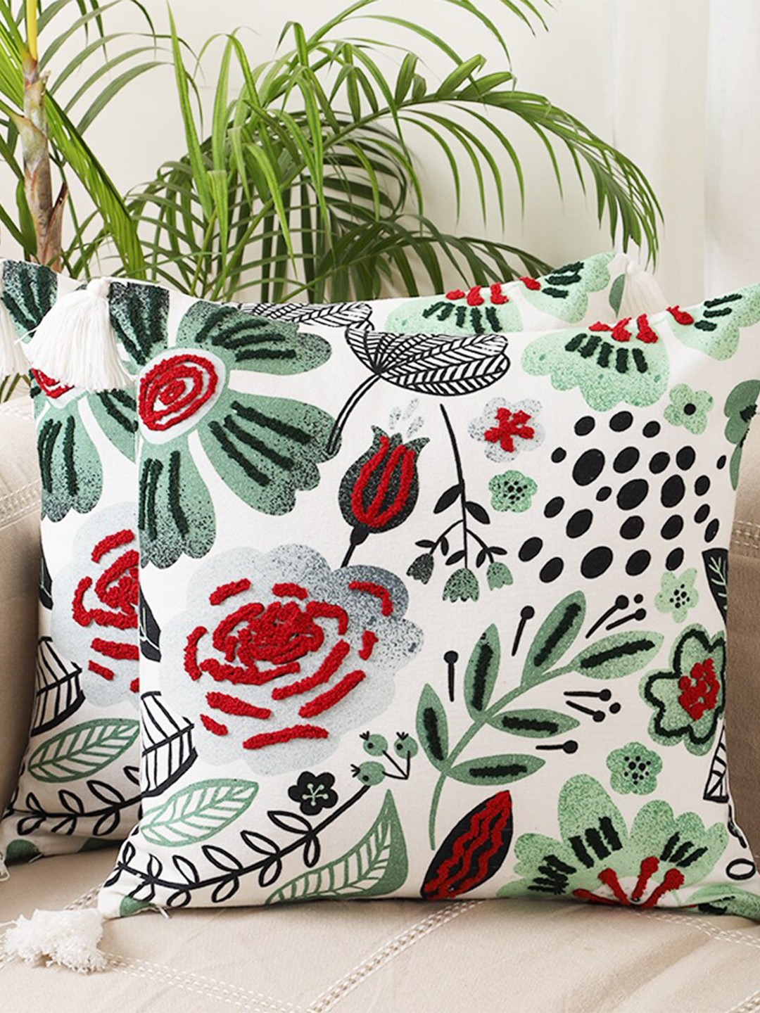 

Jamio Firati White & Green 2-Pieces Floral Cotton Square Cushion Covers