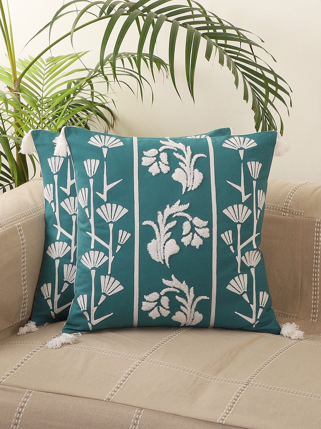 

Jamio Firati Green & White 2 Pieces Floral Embroidered Square Cotton Cushion Covers