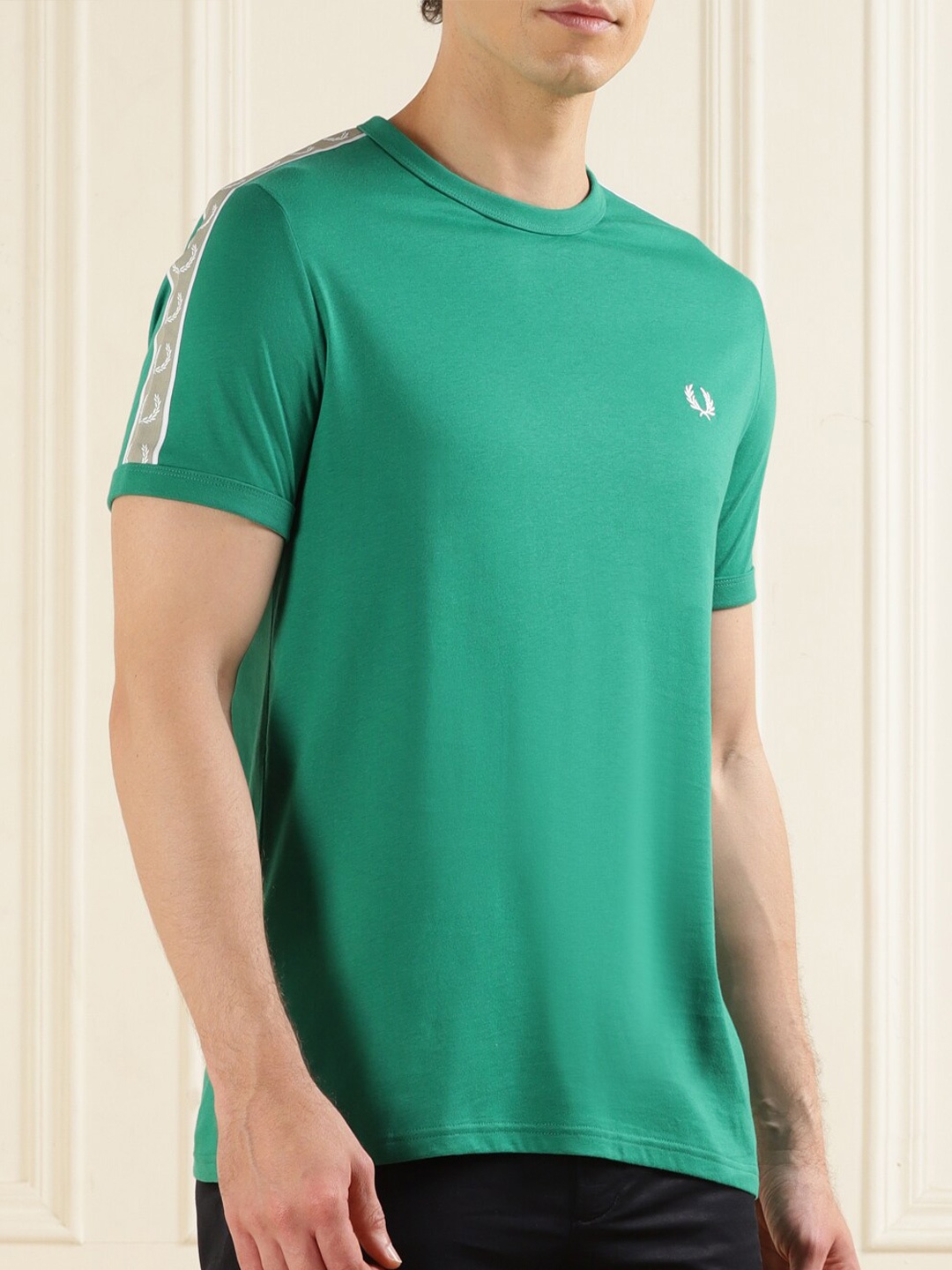 

Fred Perry Round Neck Regular Fit Cotton T-shirt, Green