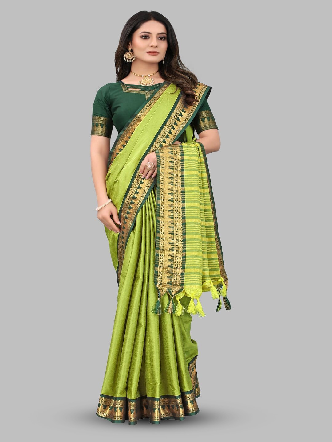 

Paramparik Textile Zari Pure Silk Banarasi Saree, Lime green