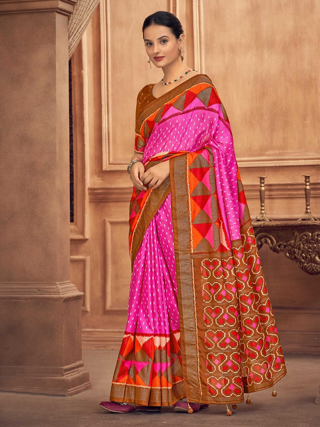 

Mitera Pink Geometric Printed Patola Saree