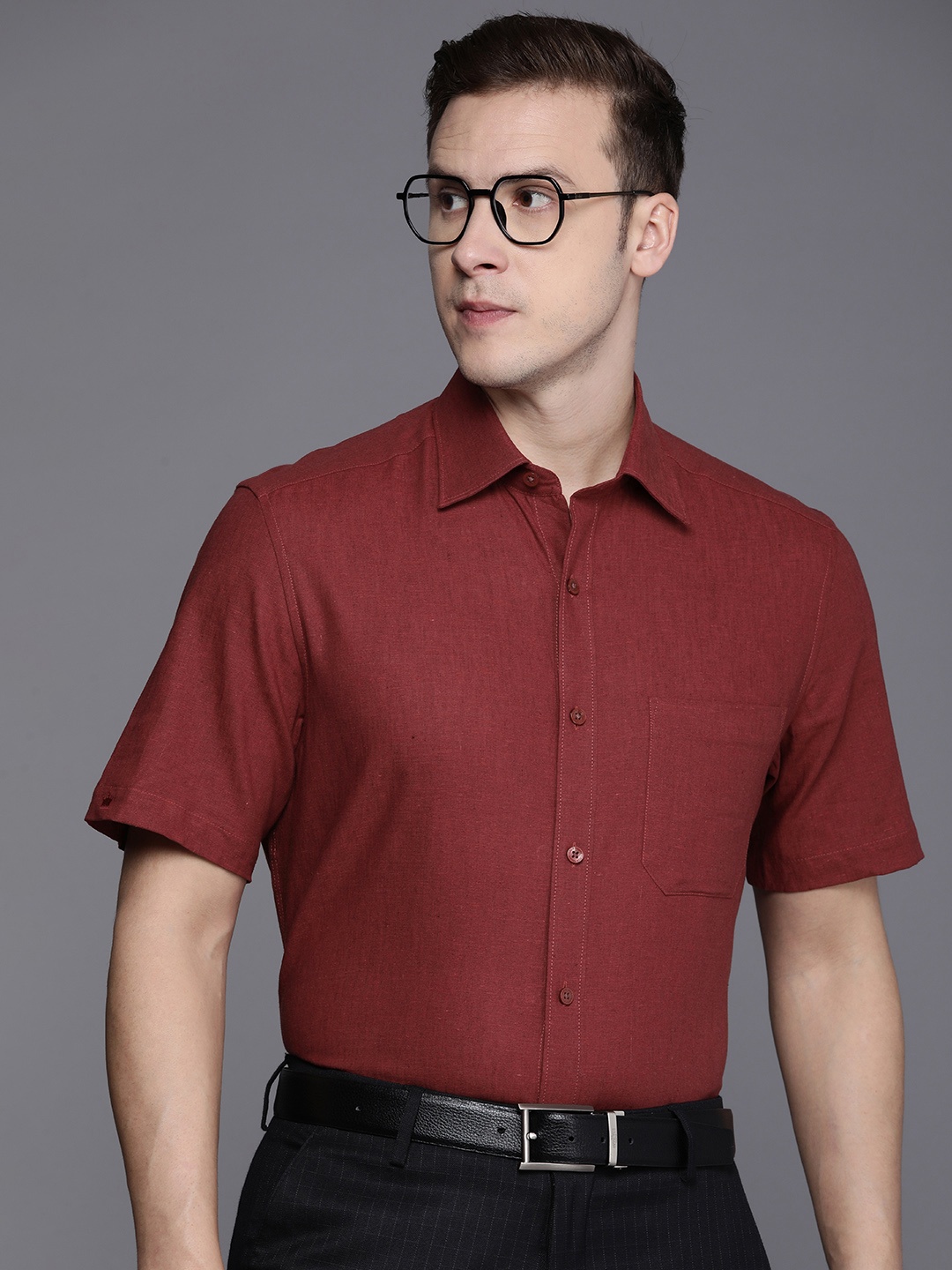 

Louis Philippe Classic Linen-Cotton Formal Shirt, Red