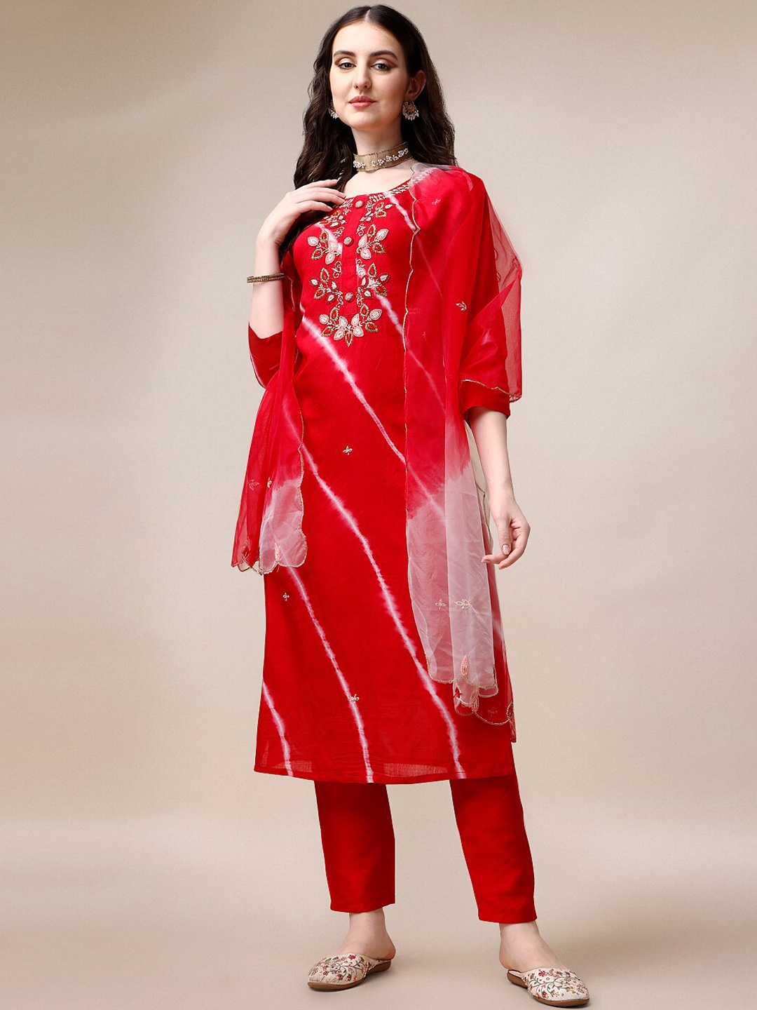 

Berrylicious Ethnic Motifs Embroidered Regular Kurta with Trousers & Dupatta, Red