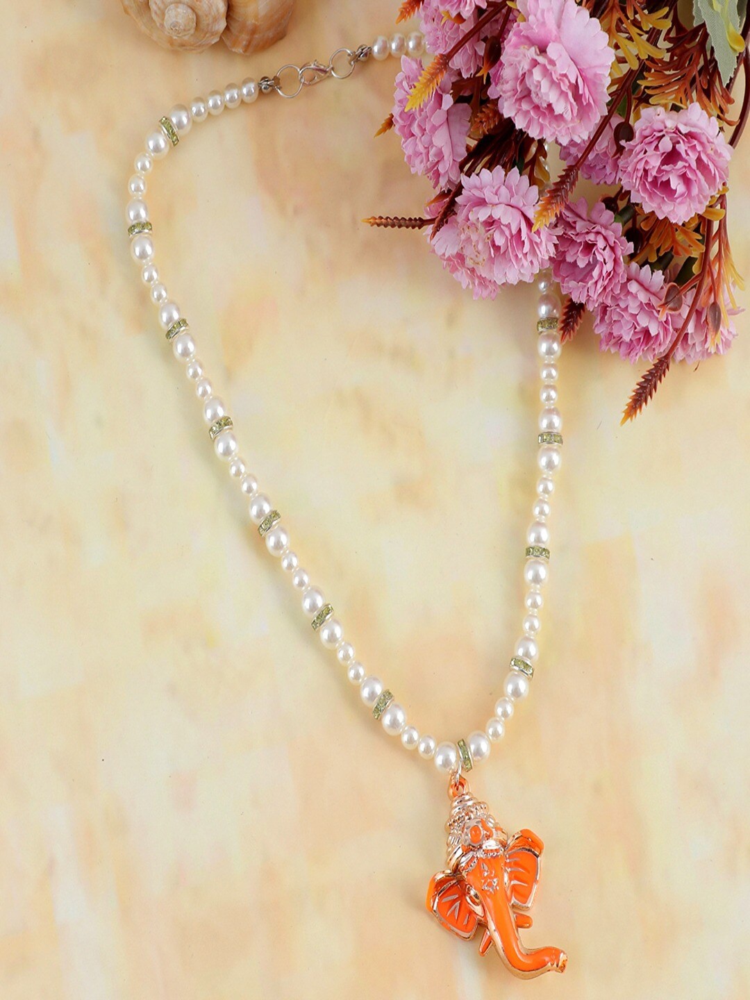 

UNIVERSITY TRENDZ Silver-Plated Pearls Temple Necklace