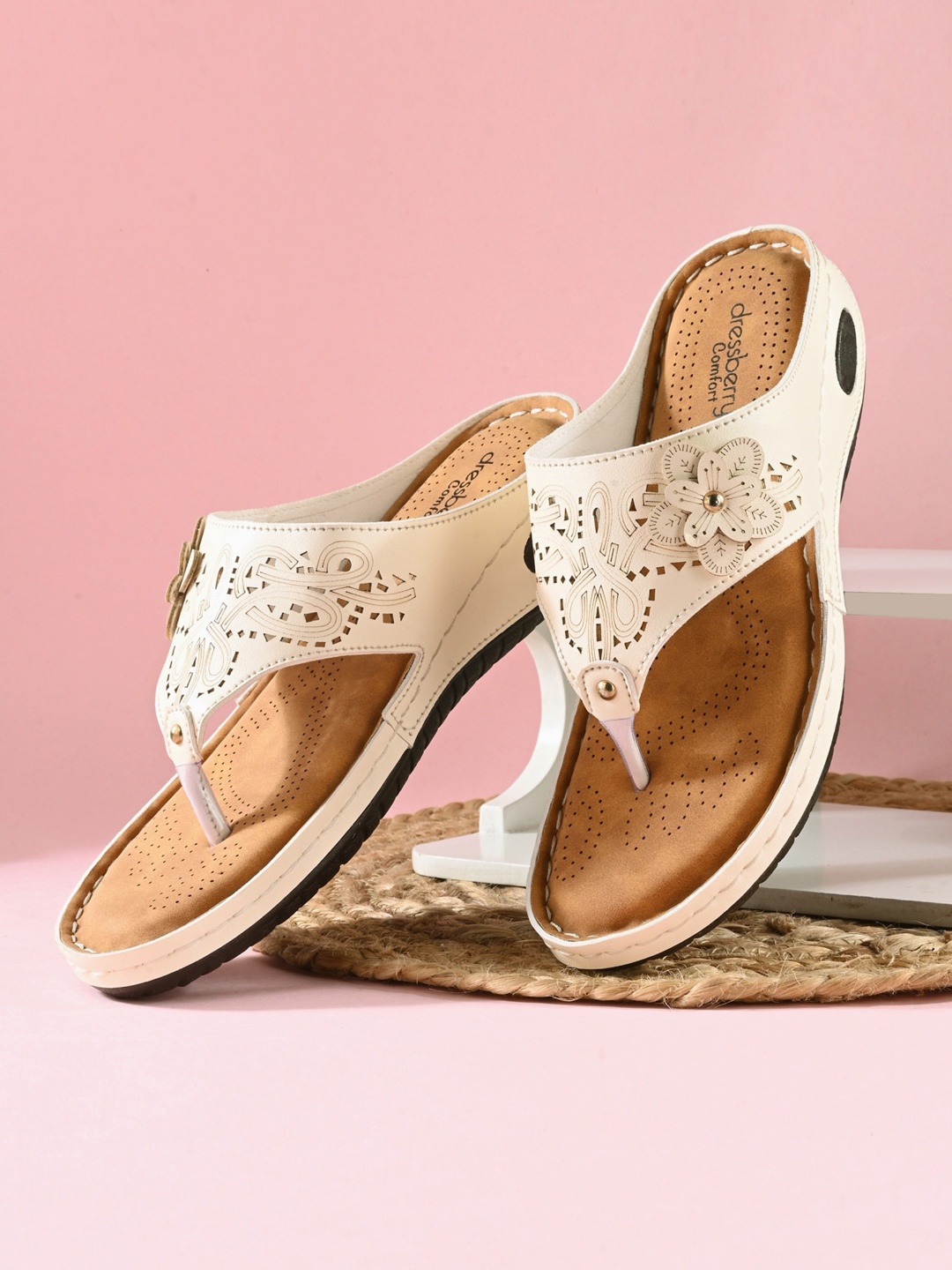 

DressBerry Cream-Coloured Textured Laser Cuts Open Toe Flats