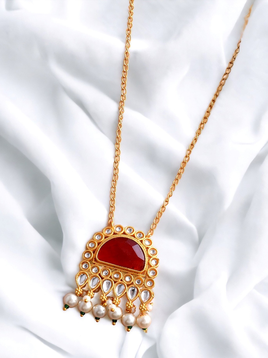 

Silvermerc Designs Gold-Plated Kundan-Studded Necklace, Red
