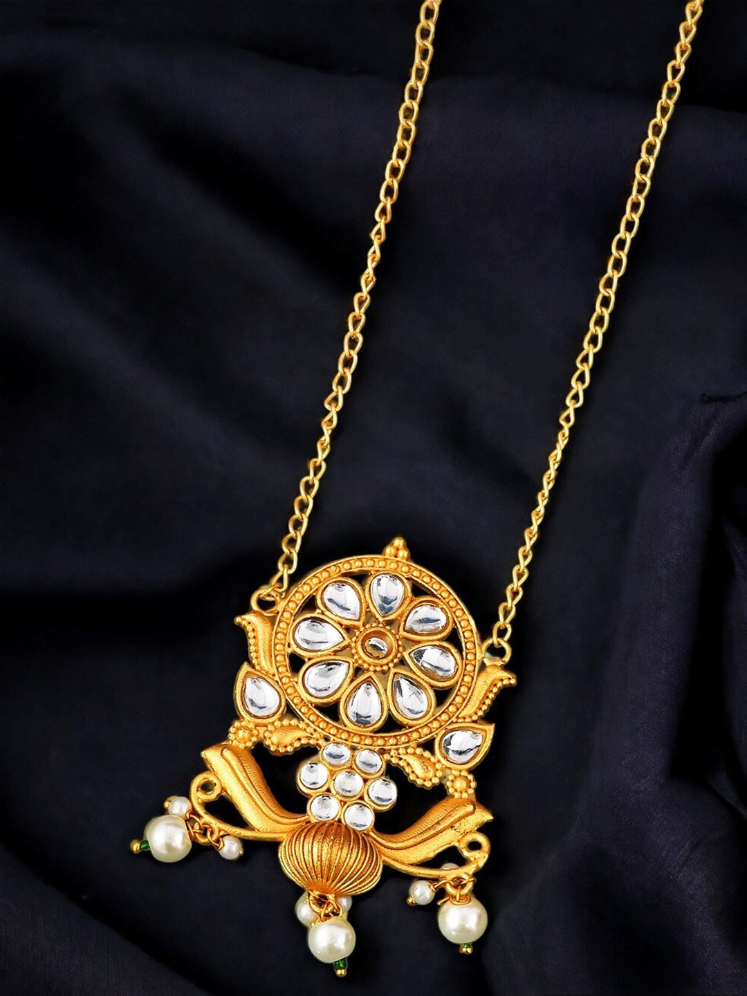 

Silvermerc Designs Gold-Plated Kundan-Studded Pendant