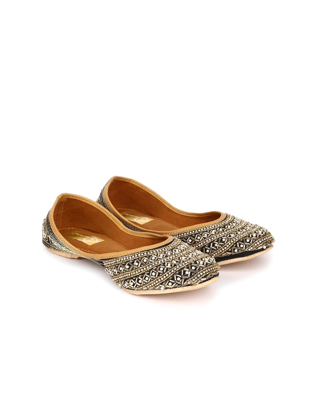 

The Desi Dulhan Embellished Ethnic Mojaris, Black