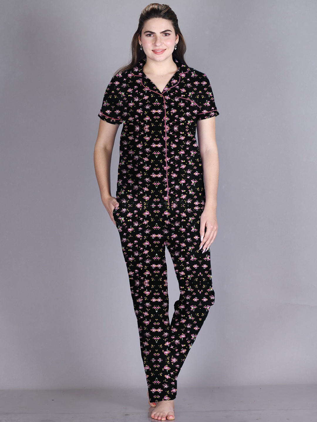 

LYRA Floral Printed Pure Cotton Night Suit, Black