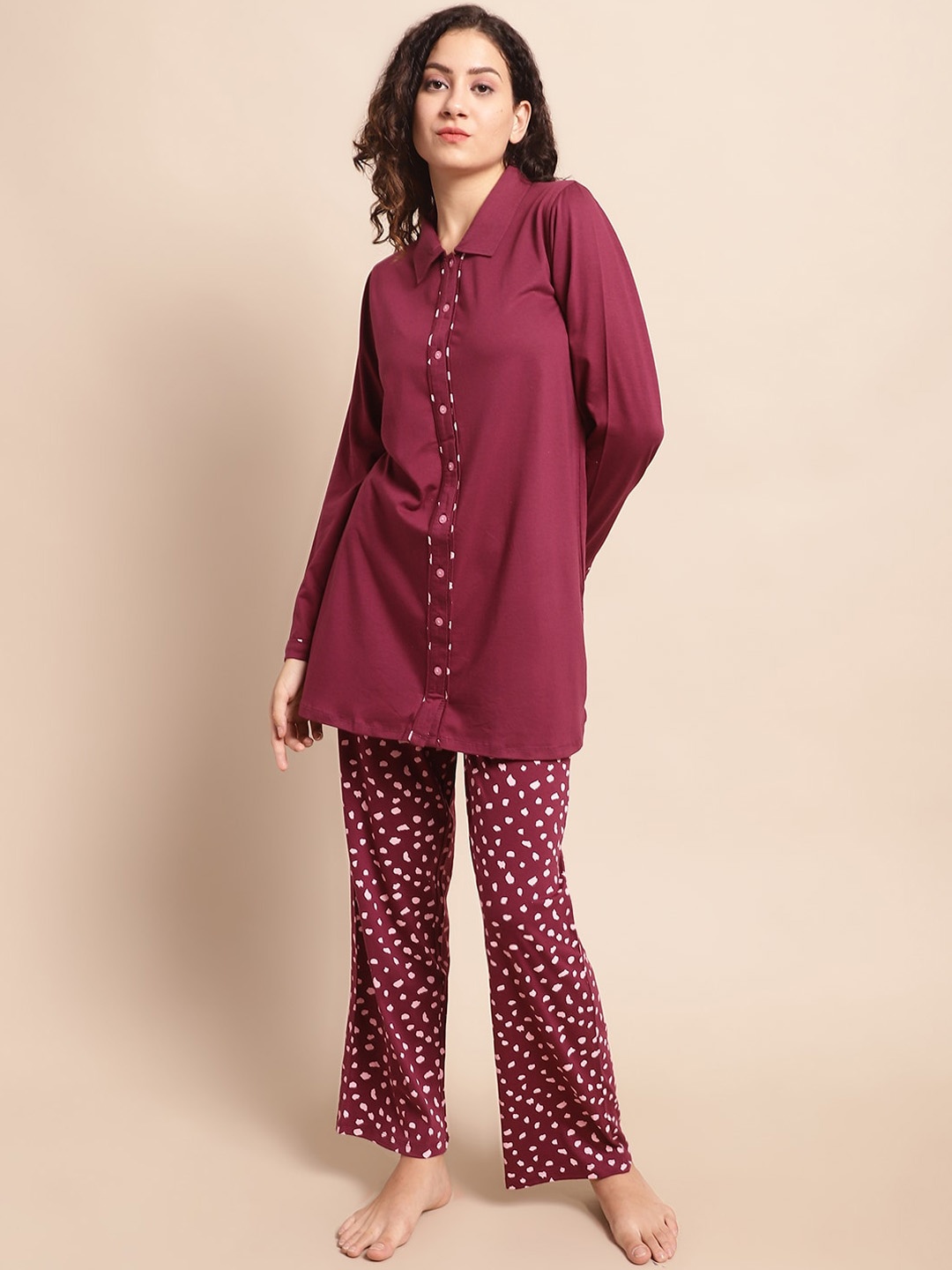 

Kanvin Abstract Printed Night suit, Maroon