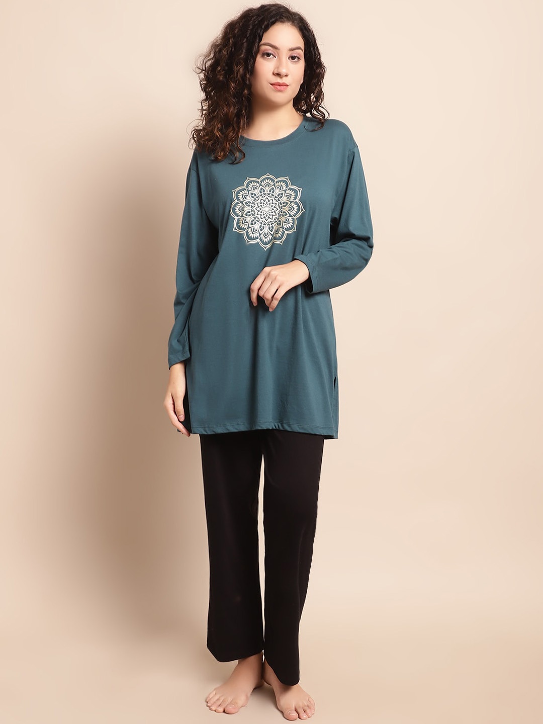 

Kanvin Graphic Printed Night Suit, Teal