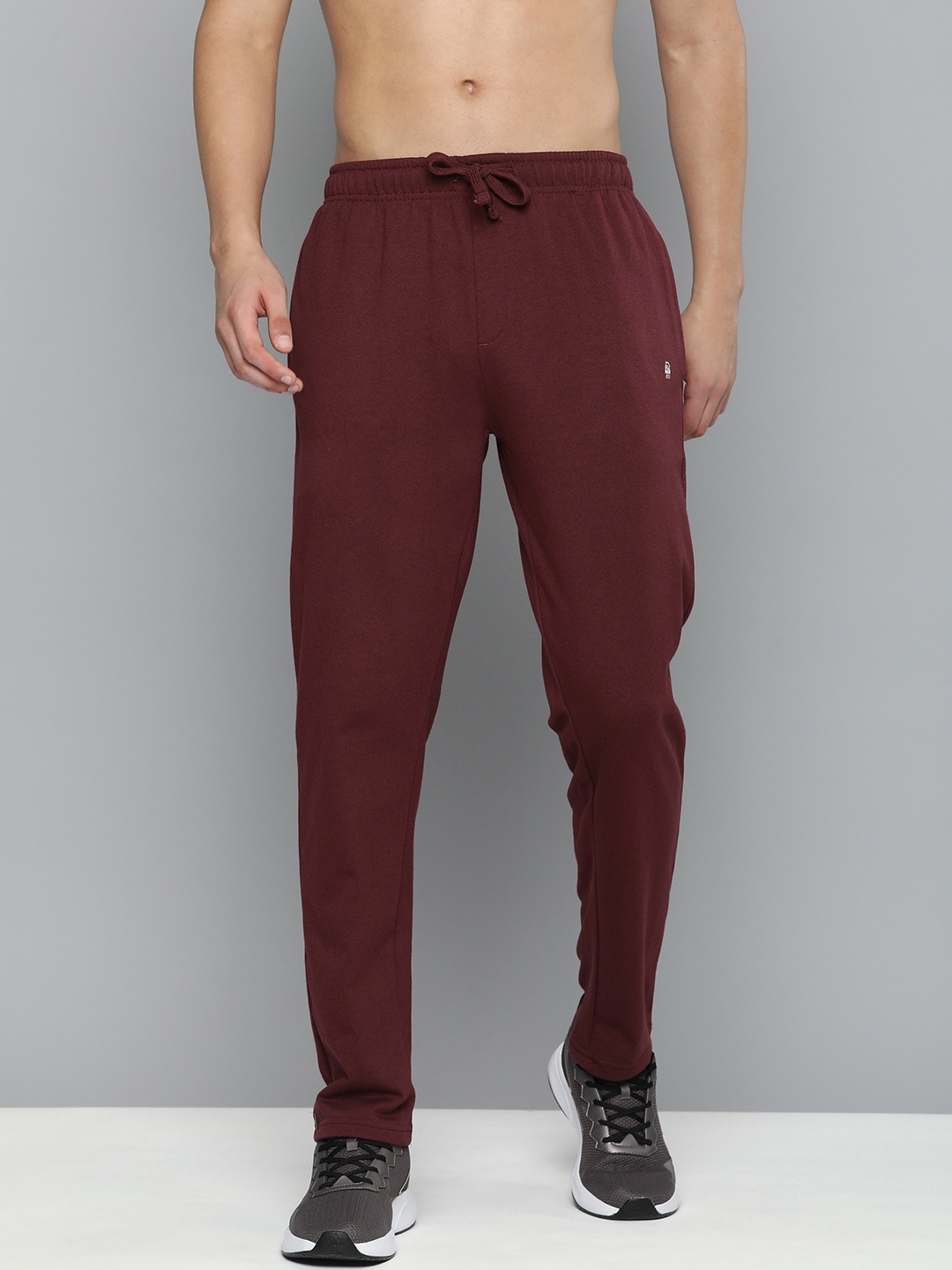 

Slazenger Men Slim Fit Fleece Sports Track Pants, Maroon
