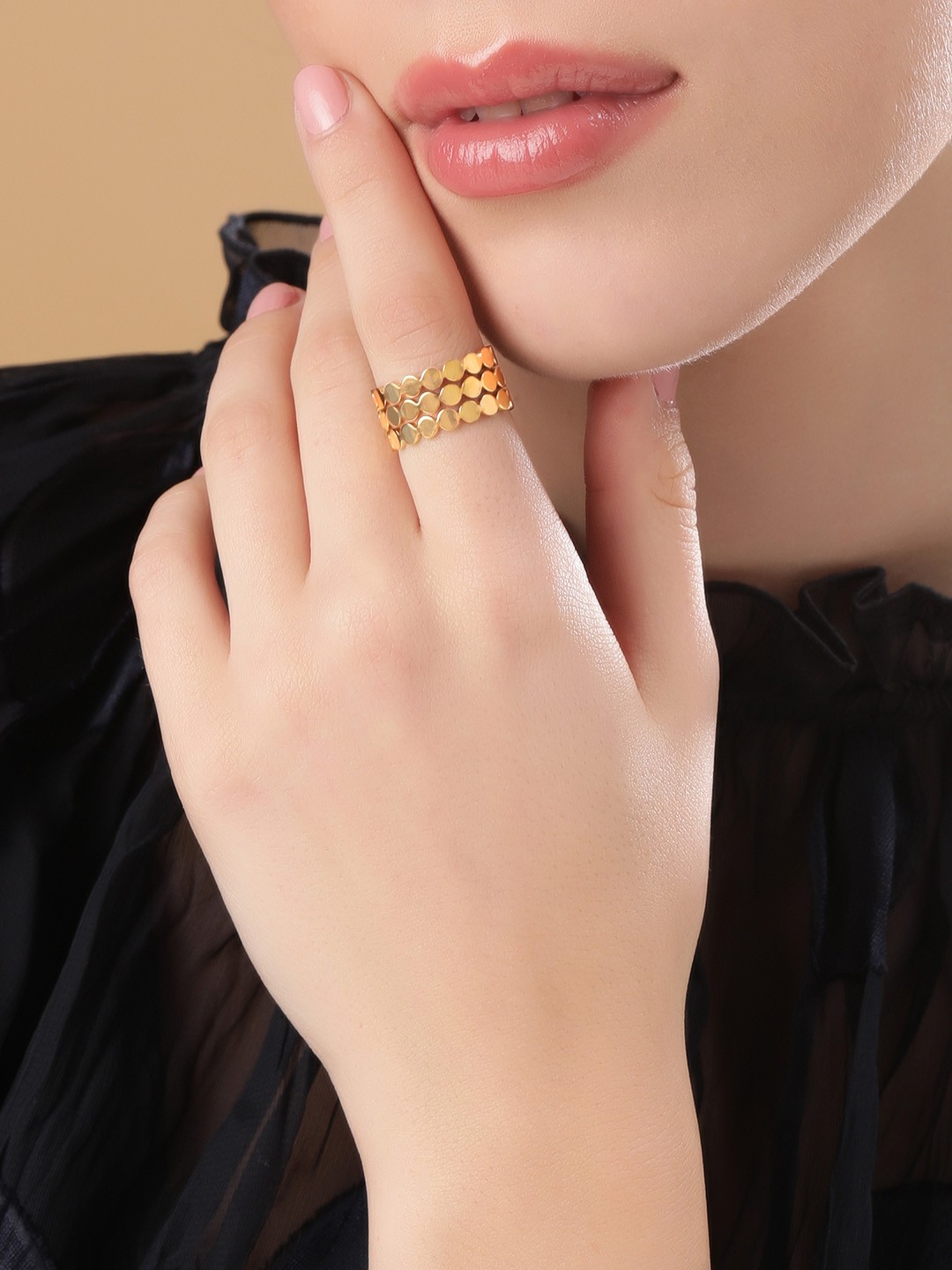 

Rubans Voguish Gold Plated Patterned Stainless Steel Adjustable Ring
