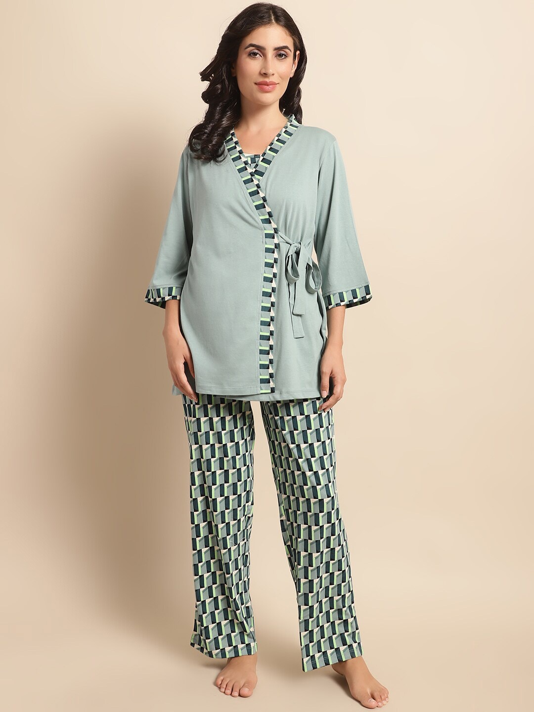 

Kanvin Green Geometric Printed Night suit