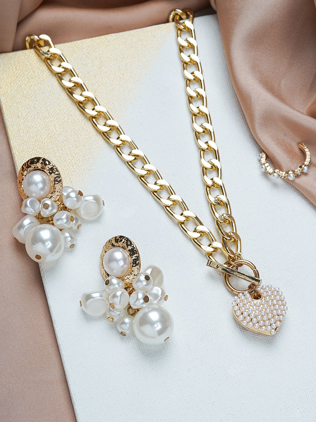 

JOKER & WITCH Maisy Set Of 3 Gold-Plated Pearl Beaded Jewelry Set