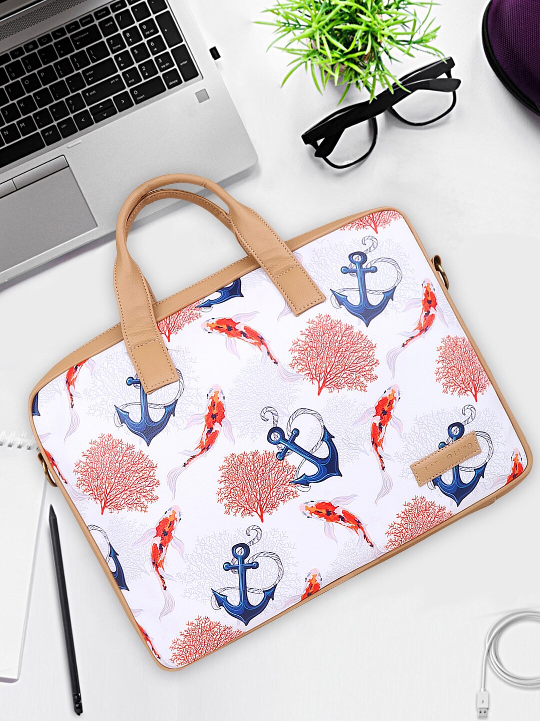 

Lapis O Lupo Unisex Printed Laptop Bag, White