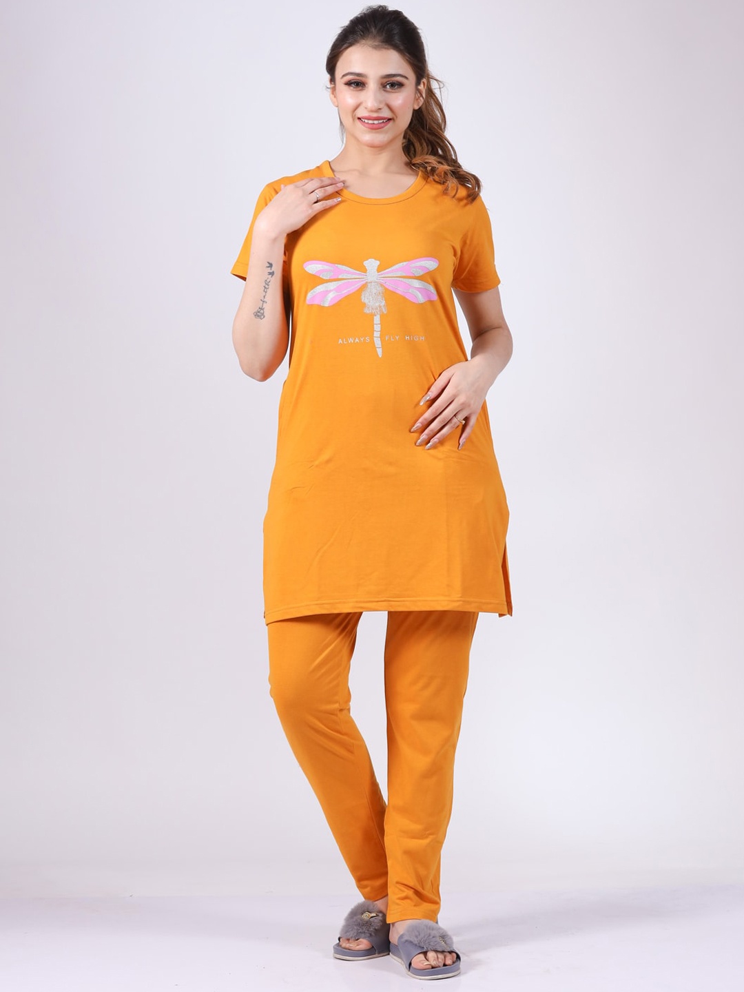 

9ty3ree Graphic Printed Night suit, Mustard