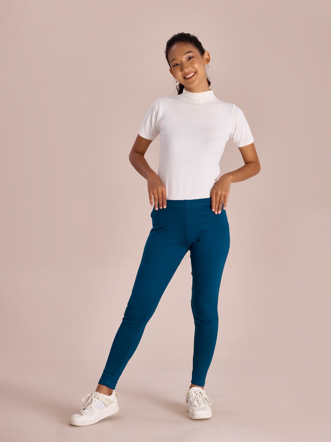 

Go Colors Ankle Length Leggings, Teal