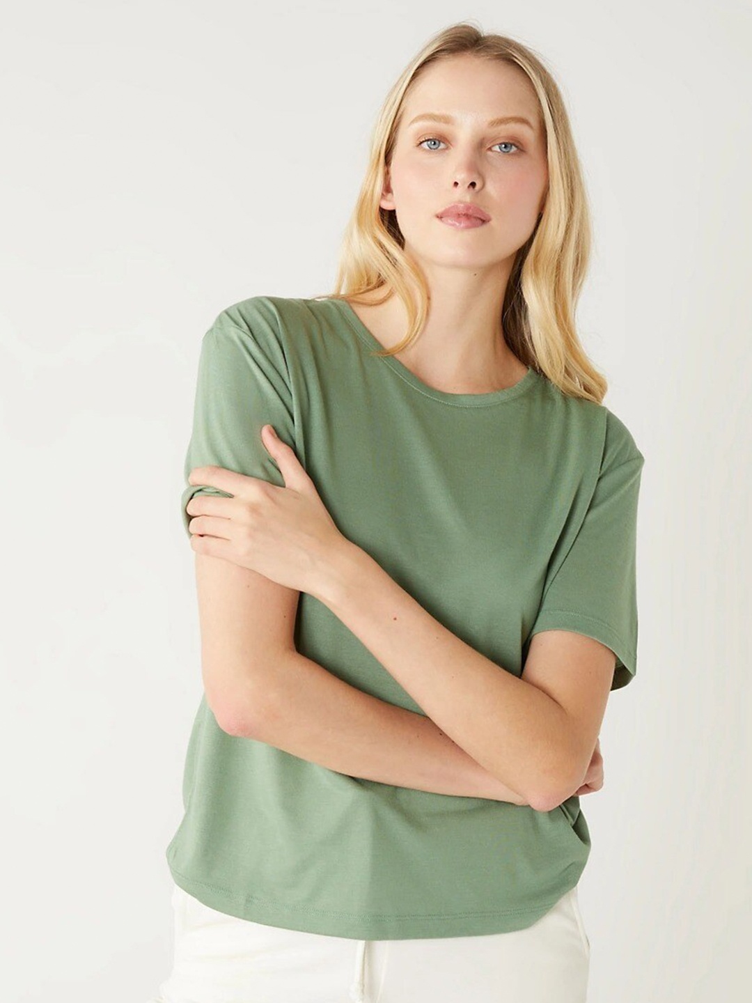 

Marks & Spencer Round Neck Drop-Shoulder Sleeves T-shirt, Green