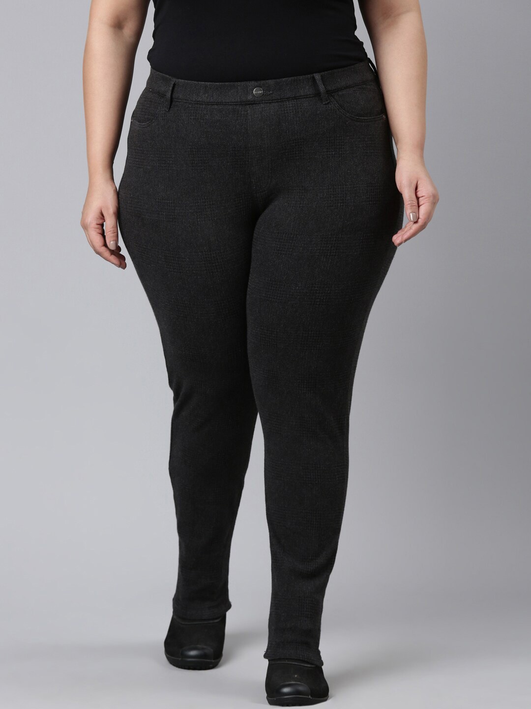 

Go Colors Plus Size Women Slim Fit Jeggings, Black
