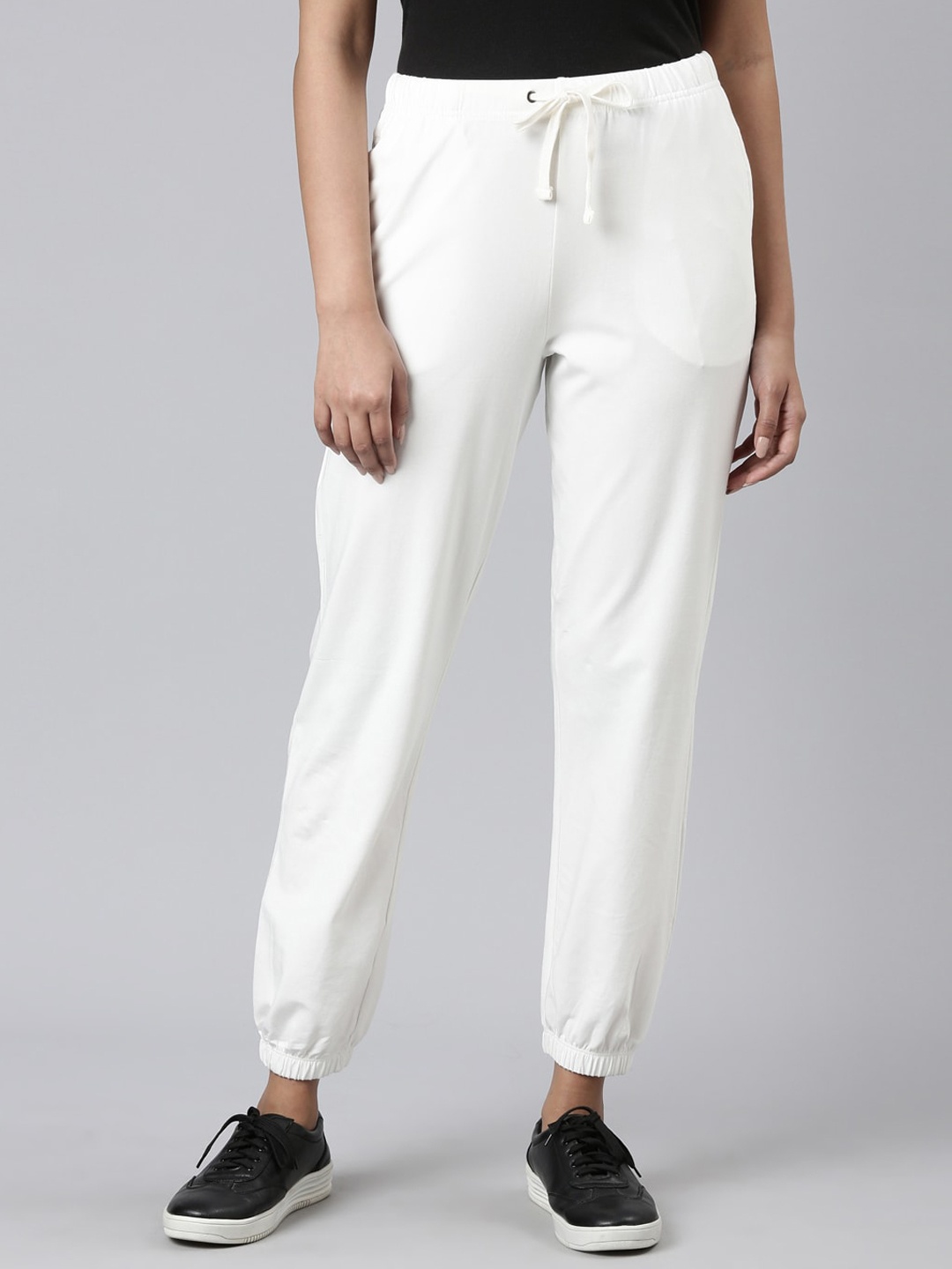 

Go Colors Women Mid-Rise Joggers, Cream