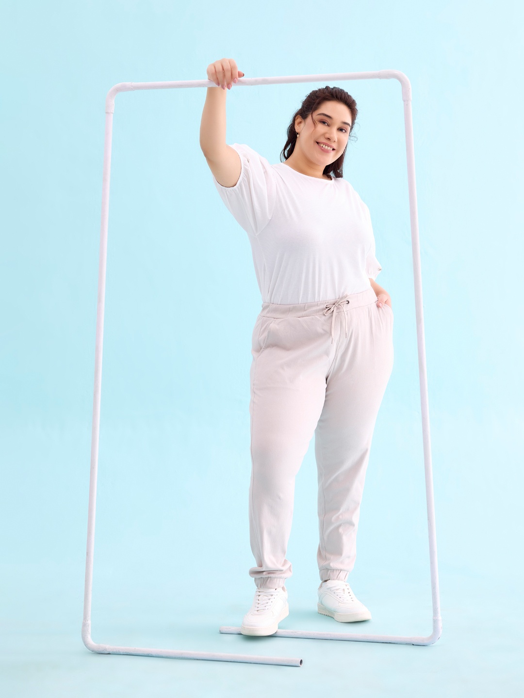 

Go Colors Women Mid-Rise Joggers, Off white