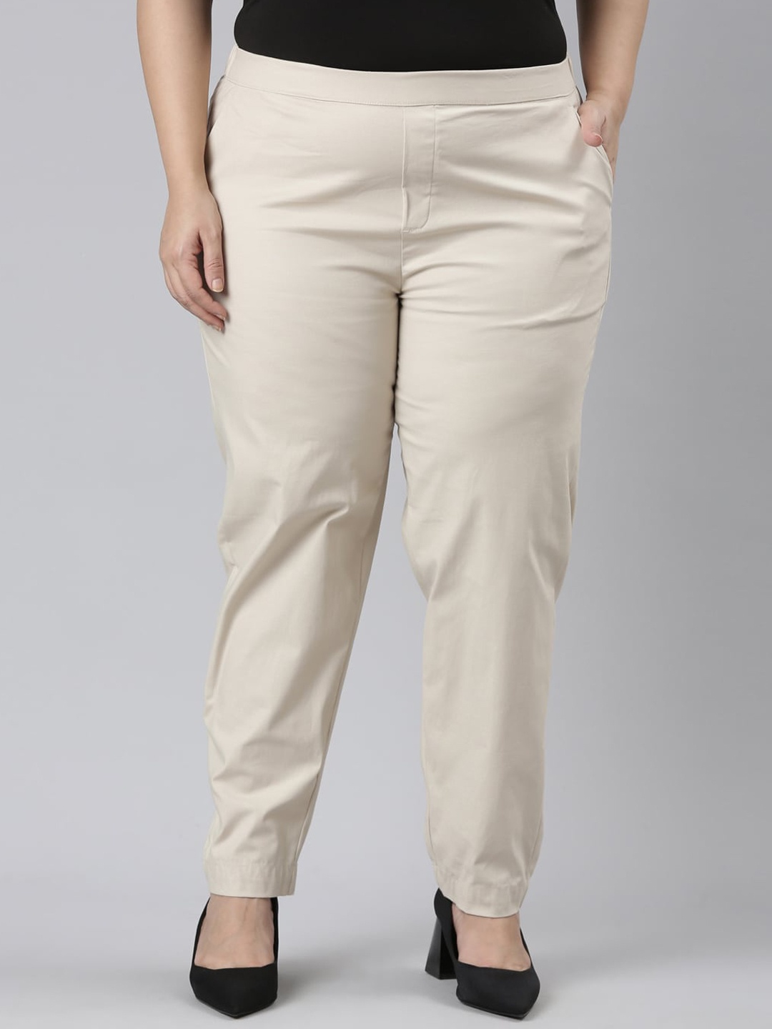 

Go Colors Women Tapered Fit Trousers, Cream