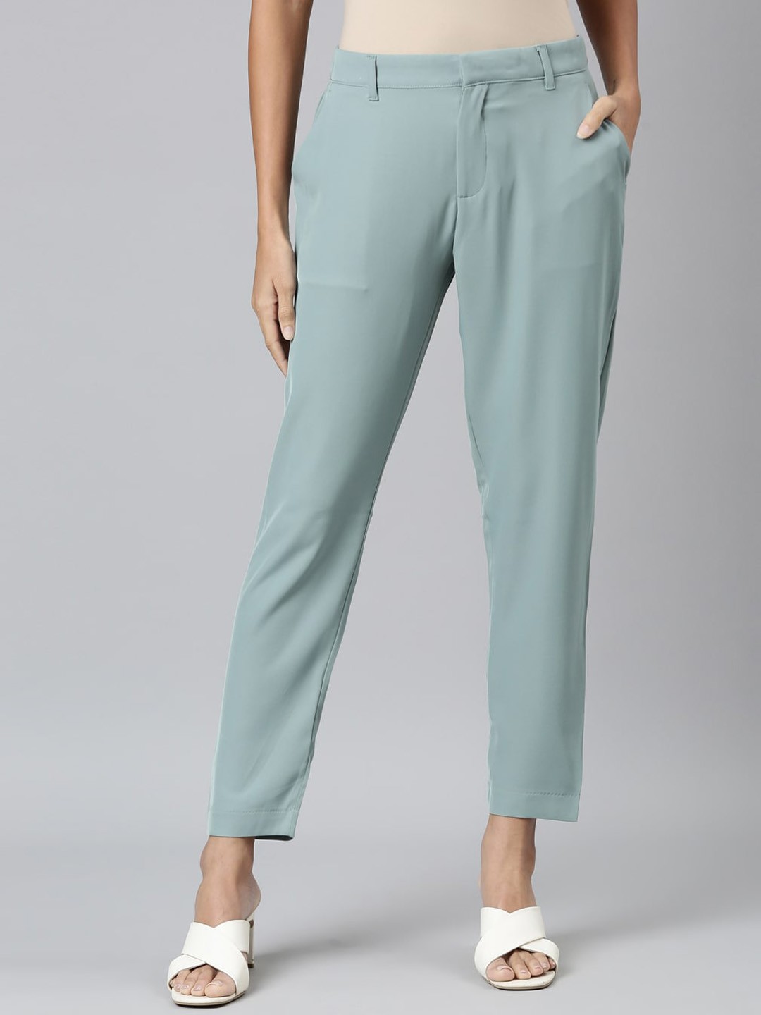 

Go Colors Women Tapered Fit Trousers, Green
