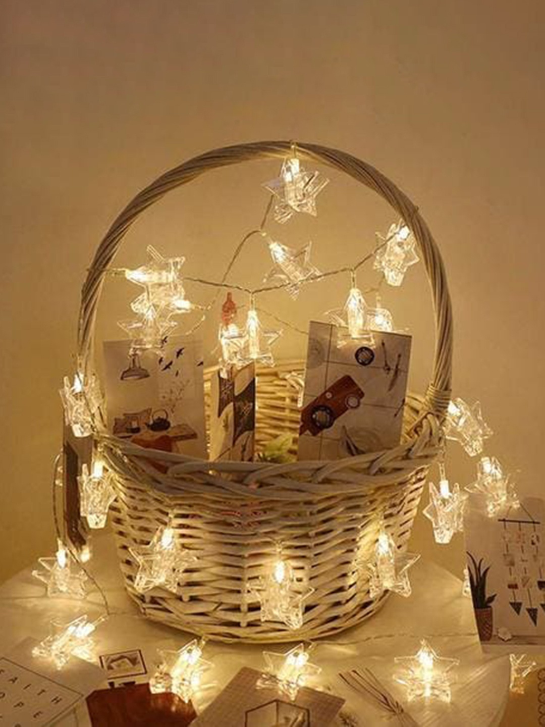 

Glimmer Lightings Gold-Toned Star Photo Clip String Lights