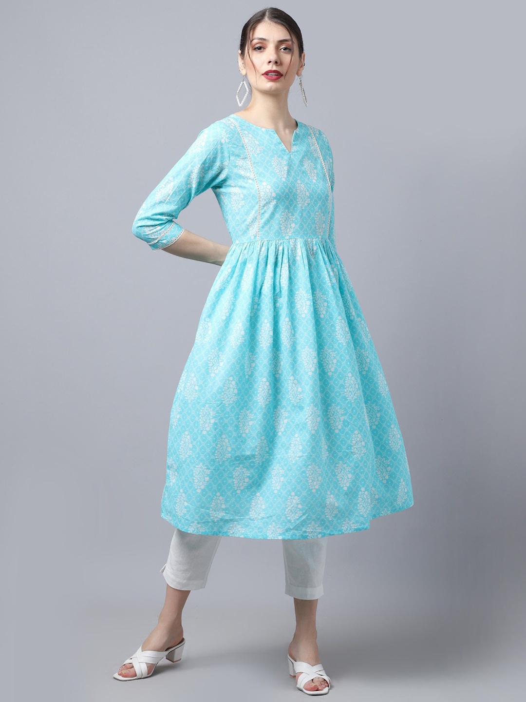 

LARGISH Floral Printed Round Neck Cotton Anarkali Kurta, Blue