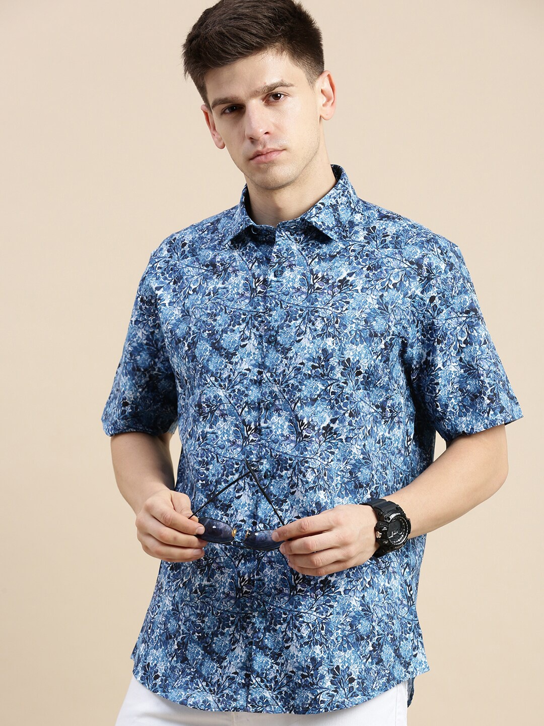 

SHOWOFF Standard Slim Fit Floral Printed Cotton Casual Shirt, White