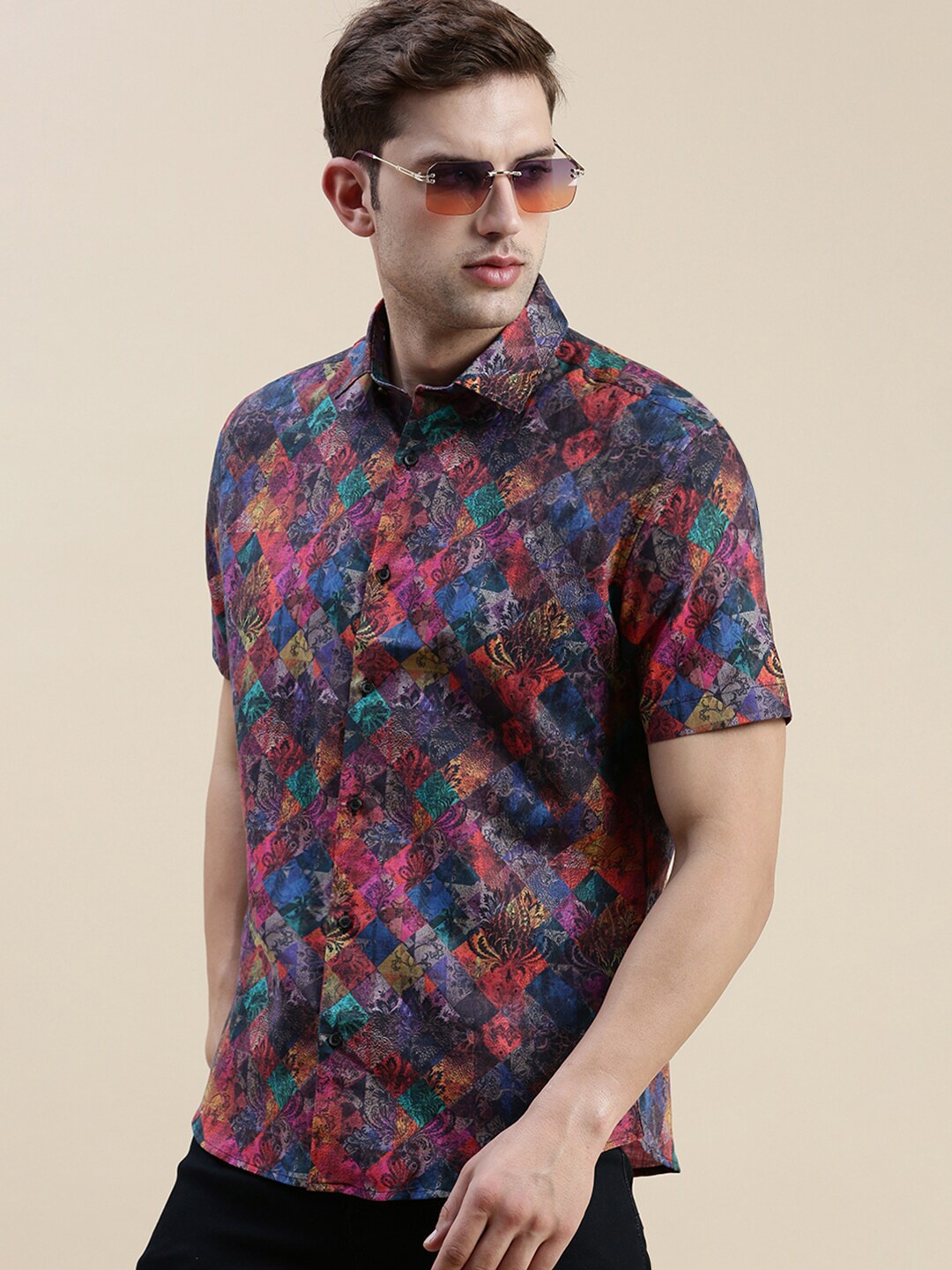 

SHOWOFF Standard Slim Fit Geometric Printed Cotton Casual Shirt, Pink